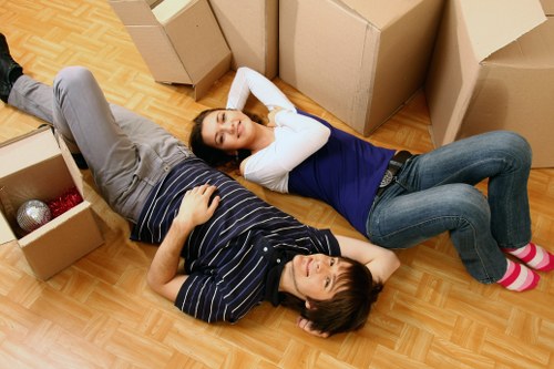 Storage collection and loading service for Nottinghill residents